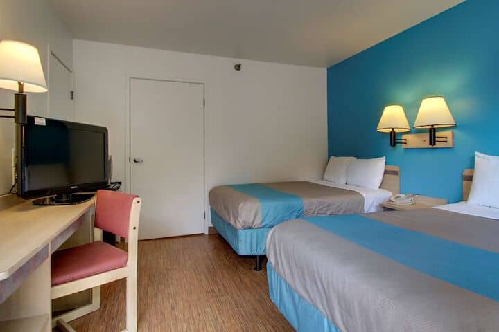 Room 14 of 51