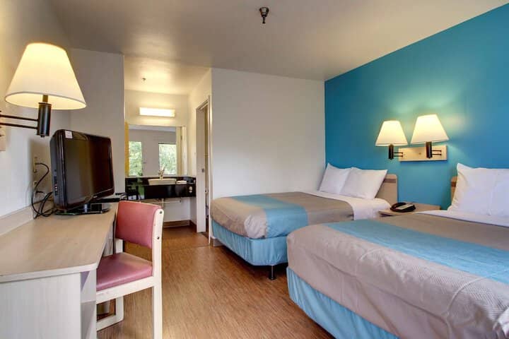 Room 15 of 51