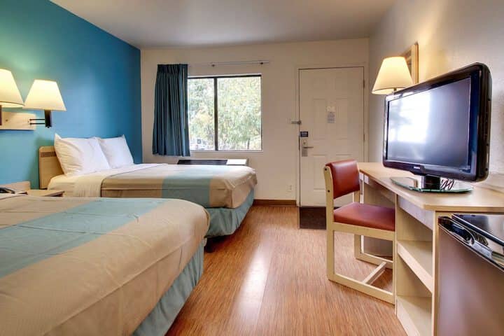 Room 17 of 51